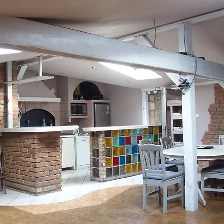 Apartment Flat In Central
